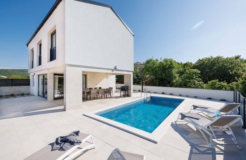 Vrbnik House | Holiday house with a swimming pool Vrbnik, Krk (K-24526)