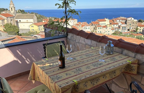 Cipressa House | Holiday house with sea view and sun terrace, 4 km to beach