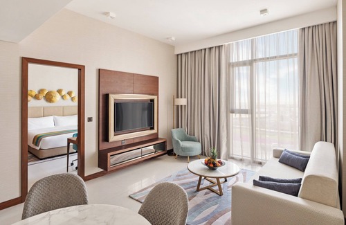 Dubai World Central Hotel | Holiday Inn Dubai Al-Maktoum Airport by IHG