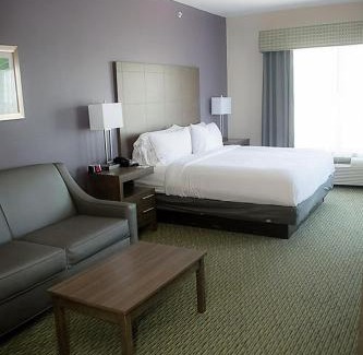 Port Aransas Hotel | Holiday Inn Express Hotel and Suites Port Aransas/Beach Area by IHG