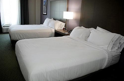Port Aransas Hotel | Holiday Inn Express Hotel and Suites Port Aransas/Beach Area by IHG