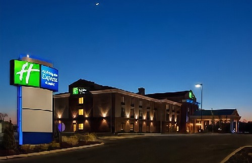 Athens Hotel | Holiday Inn Express Hotel & Suites Athens, an Ihg Hotel