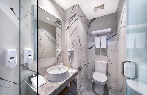 Menteng Hotel | Holiday Inn Express Jakarta Matraman by IHG