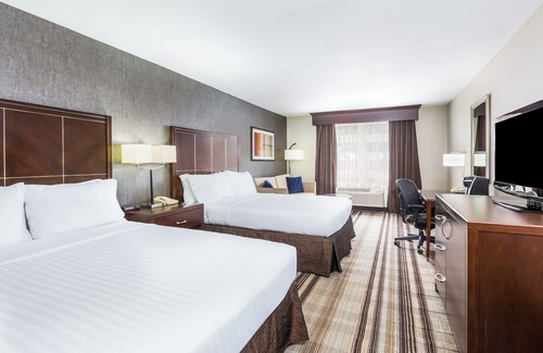 Midway-Pacific Highway Hotel | Holiday Inn Express San Diego - SeaWorld Area by IHG