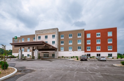 Saint Marys Saint Joseph County Hotel | Holiday Inn Express & Suites South Bend - South, an Ihg Hotel