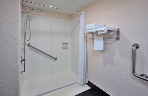 Eden Prairie Hotel | Holiday Inn Express & Suites Eden Prairie – Minneapolis by IHG