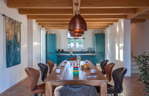 SantʼAngelo in Pontano House | Holiday house Sant'Angelo in Pontano for 1 - 16 persons with 8 bedrooms - Holiday home