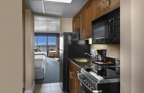 Downtown Myrtle Beach Hotel | Holiday Pavilion Resort on the Boardwalk