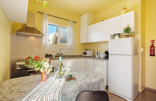 Faja da Ovelha House | Holiday Home 'Home Thomas' with Sea View, Wi-Fi and Air Conditioning