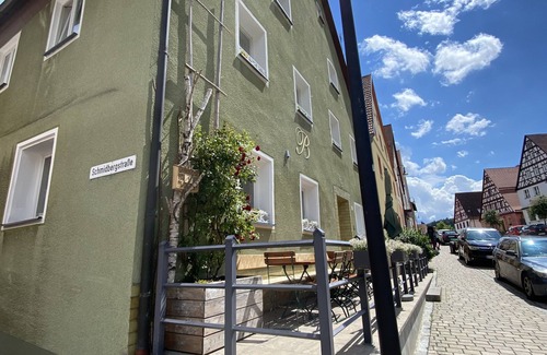 Betzenstein House | Holiday suite "Chalet" in the "Ferienhaus Burgcafé"