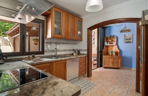 Candelaria House | Holidays 'El Chocito' with Private Pool, Wi-Fi and Air Conditioning