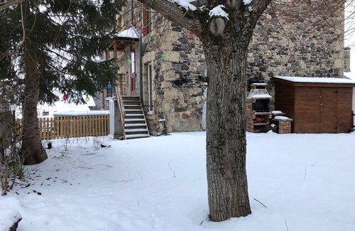 Saint-Nectaire Apartment | Holidays in the heart of volcanoes, Sancy-ski-rando