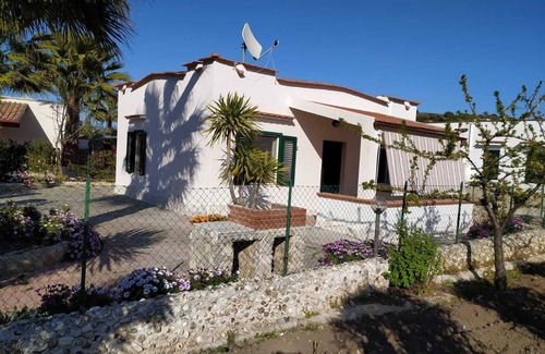 Chiesiola Villa | Holidays in Villino n ° 1 Giovanna DISANTI, immersed in the green at VIeste in GARGANO