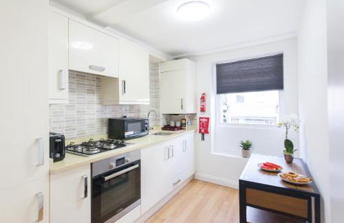 Islington Apartment | Holloway Budget Apartment - 1 Minute to Emirates Stadium - Next to Station - City Center