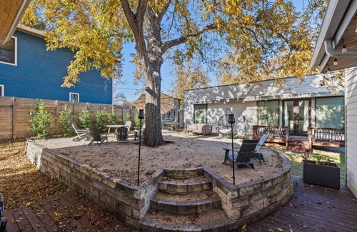 Holly House | Hollys Parkside Haven- Guest House Included