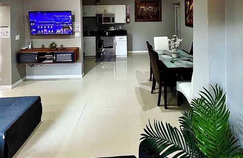 Parkside House | Hollywood paradise