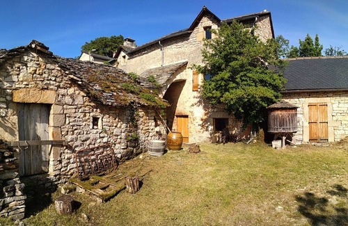 La Malene House | 'Holy Lodge Montignac' caussenarde renovated, quiet and exceptionally quiet