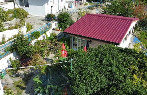 Primorski Villa | Holyday houses ON THE COAST Плаж,море, просторен двор,уют,релакс вкусна храна