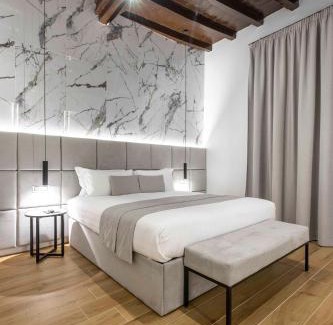 Rione VI Parione House | Home at Rome Luxury Navona