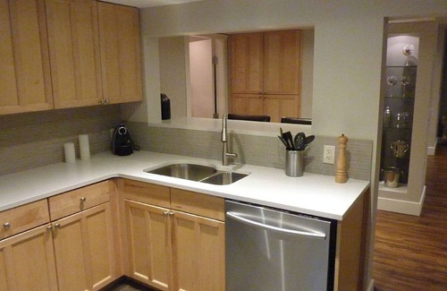 Grand Boulevard House | Home away from home! Bright, spacious Grand Boulevard 2 bedroom suite.