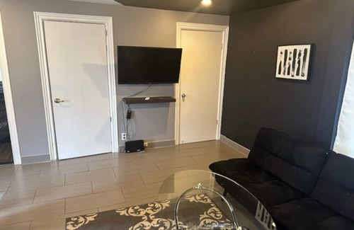 Downtown Niagara Falls House | Home Away From Home 2BD by TIG Management