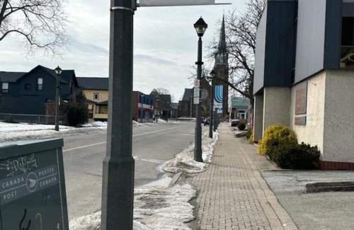 Downtown Niagara Falls House | Home Away From Home 2bd
