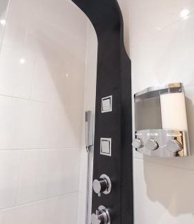 Ashford House | Home Away From Home,