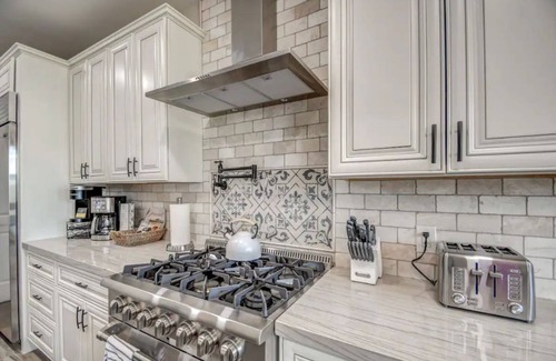 Paradise Valley Village House | Home Away From Home near Mayo Clinic’s