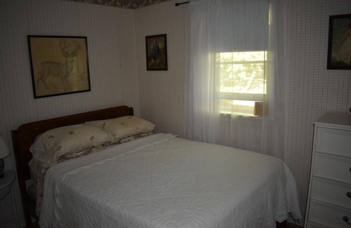 Wynndel Other | Home away from home, nestled into a small, family, farm.