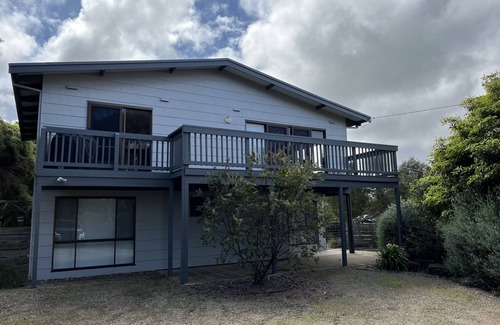 Smiths Beach House | Home by the surf at Smiths Beach, Phillip Island