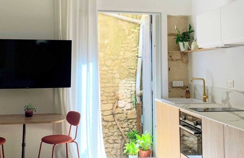 Montpellier City-Centre Apartment | Home Chic Home Les Suites de La Comédie