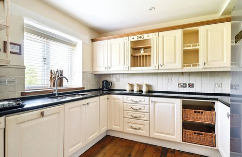Saint Asaph Cottage | HOME FARM, pet friendly, character holiday cottage in St Asaph