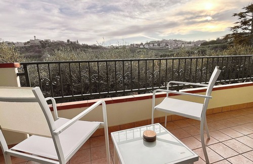 Tortoreto Apartment | "Home from Home" with outdoor spaces for eating and relaxing, 5 minutes from the sea.