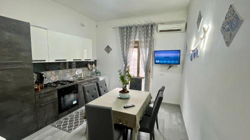 Castellammare di Stabia Apartment | Home Jocy Apartment with Free Parking