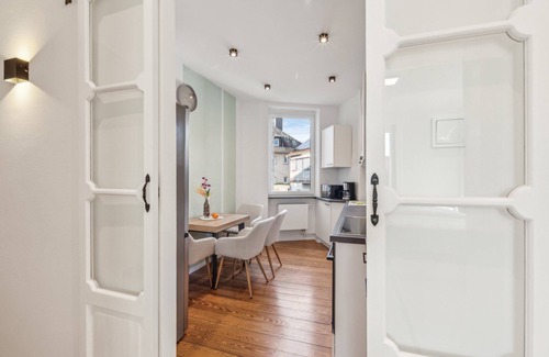 Dotzheim Apartment | Home.ON Wiesbaden modernizes old apartment