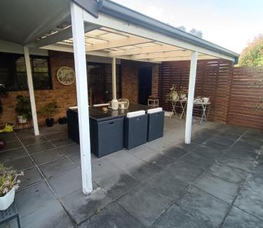Frankston South House | Home Pool and Park
