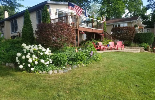 Sister Lakes House | HOME STERILIZED BETWEEN GUESTS W 3-OZONE GENERATORS! FAMILY RENTAL. SAND BOTTOM