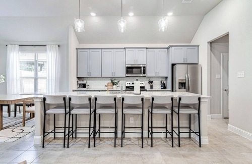 White Settlement House | Home Sweet 'Holy Cow, Is This Really a Rental?' Home