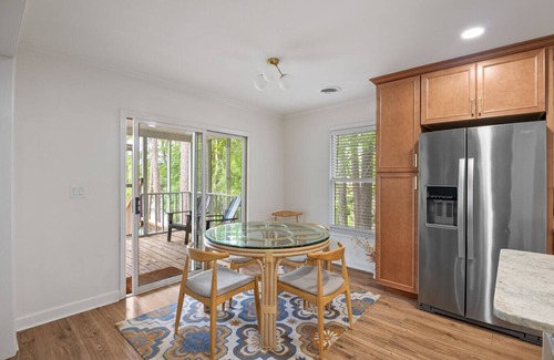 Leesville House | Home w/Dock, SUPs, Kayaks, Arcades, Ping-Pong