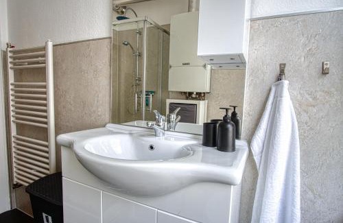 Frohnhausen Apartment | HOMEFY - Sleep & Relax Apartment