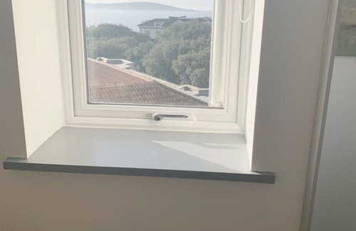 Weston-super-Mare Apartment | Homely 2 bedroom apartment&stunning seaside views