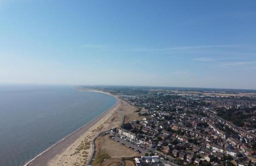 Kessingland Other | Homely 6 Berth Caravan With Full Decking At Kessingland Beach Ref 90046Bc