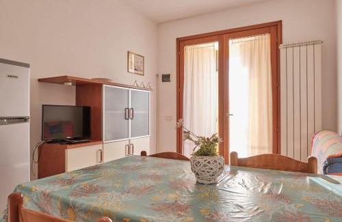 Rosapineta Apartment | Homely flat with pool-Beahost