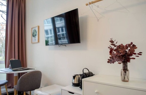 Sendlinger Feld Apartment | Homely Stay Studio8 - Cozy and relaxing