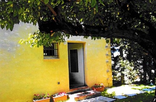 Lancon-Provence Apartment | Homerez - Apartment in Lançon-Provence