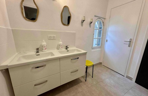 Laure-Minervois Apartment | Homerez - Apartment in Laure-Minervois