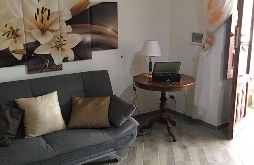 Carpino Apartment | Homerez - Apartment in Carpino