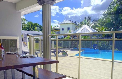 Lamentin Apartment | Homerez - Appartement 10 km away from the beach with shared pool and jacuzzi
