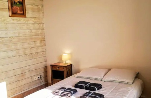 Saint-Jean-de-Marsacq Villa | Homerez - Big villa for 21 ppl. with swimming-pool at Saint-Jean-de-Marsacq