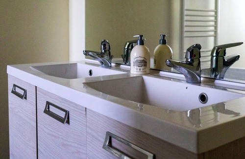 Fauverney Apartment | Homerez - Beautiful apartement for 5 ppl. with garden and terrace at Fauverney